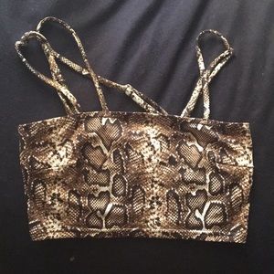 Naked wardrobe snake top